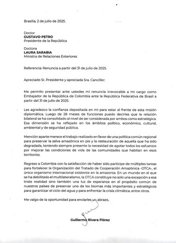 Renuncia del embajador de Colombia