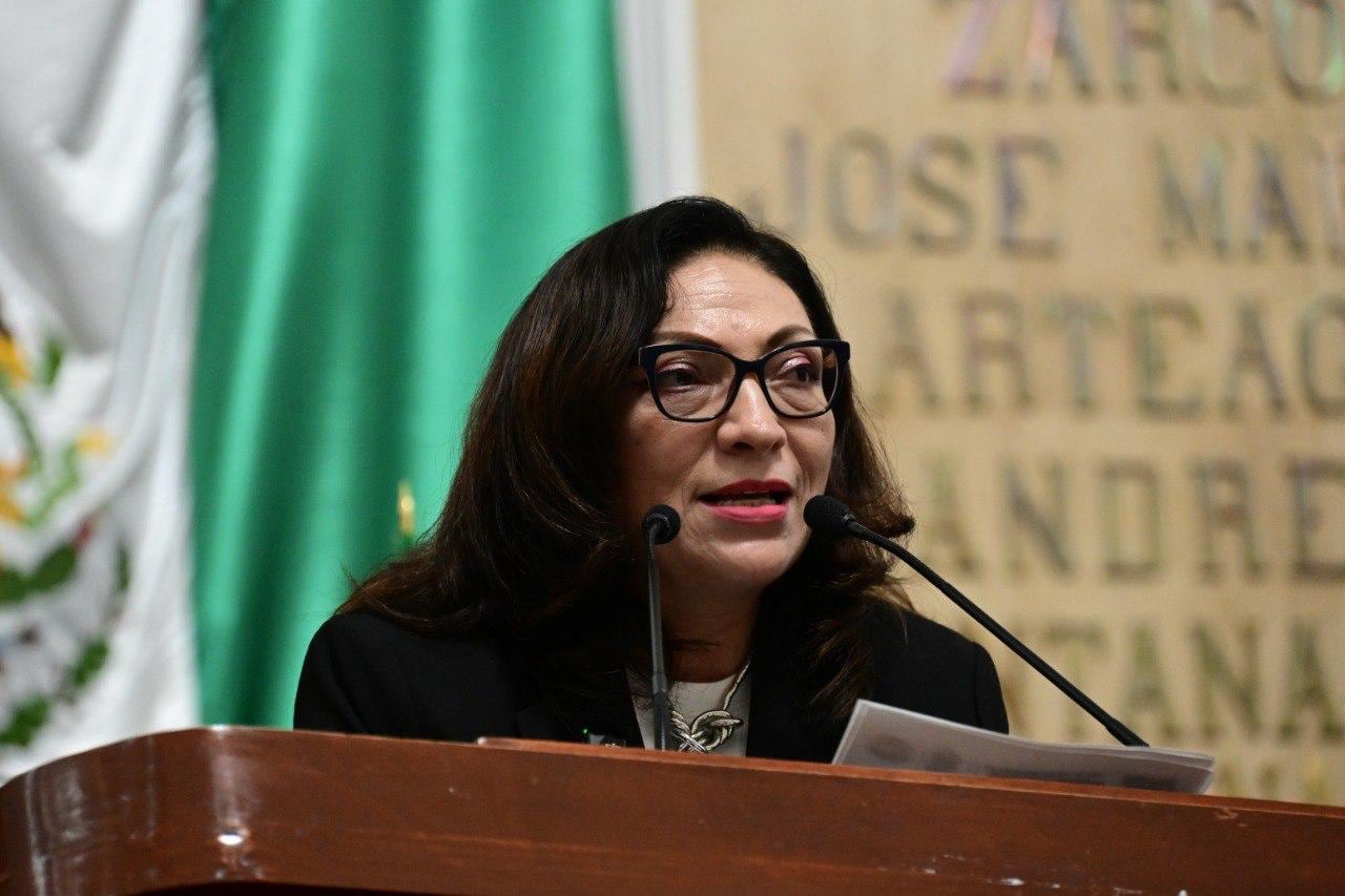 La diputada Adriana Espinosa desde el Congreso capitalino. Foto: (Congreso CDMX)