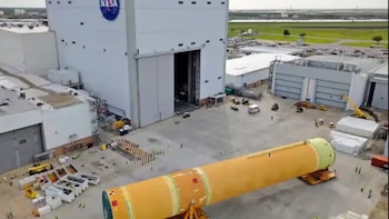 La NASA comienza a ensamblar el potente cohete de la nueva misión Artemis III