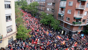 Unos 10.000 militantes socialistas se