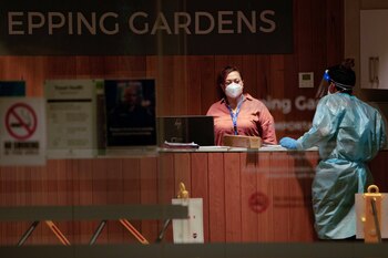 Personal médico en el Centro