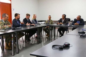 El Dr. Hernando Tavera, presidente ejecutivo del IGP, en reunión con representantes de la NASA.