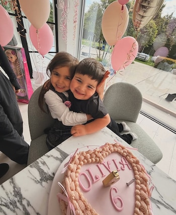 Valentina Cervantes compartió los momentos destacados del festejo en redes sociales, mostrando el vínculo cercano de Olivia con su hermano Benjamín
