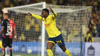 ¡Despluman al ave! Javairo Dilrosun