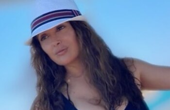 Los años parecen no importarle