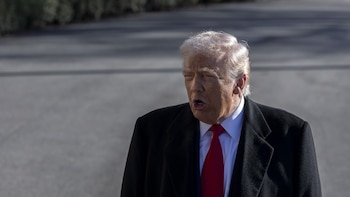 Trump hace un gesto ofensivo