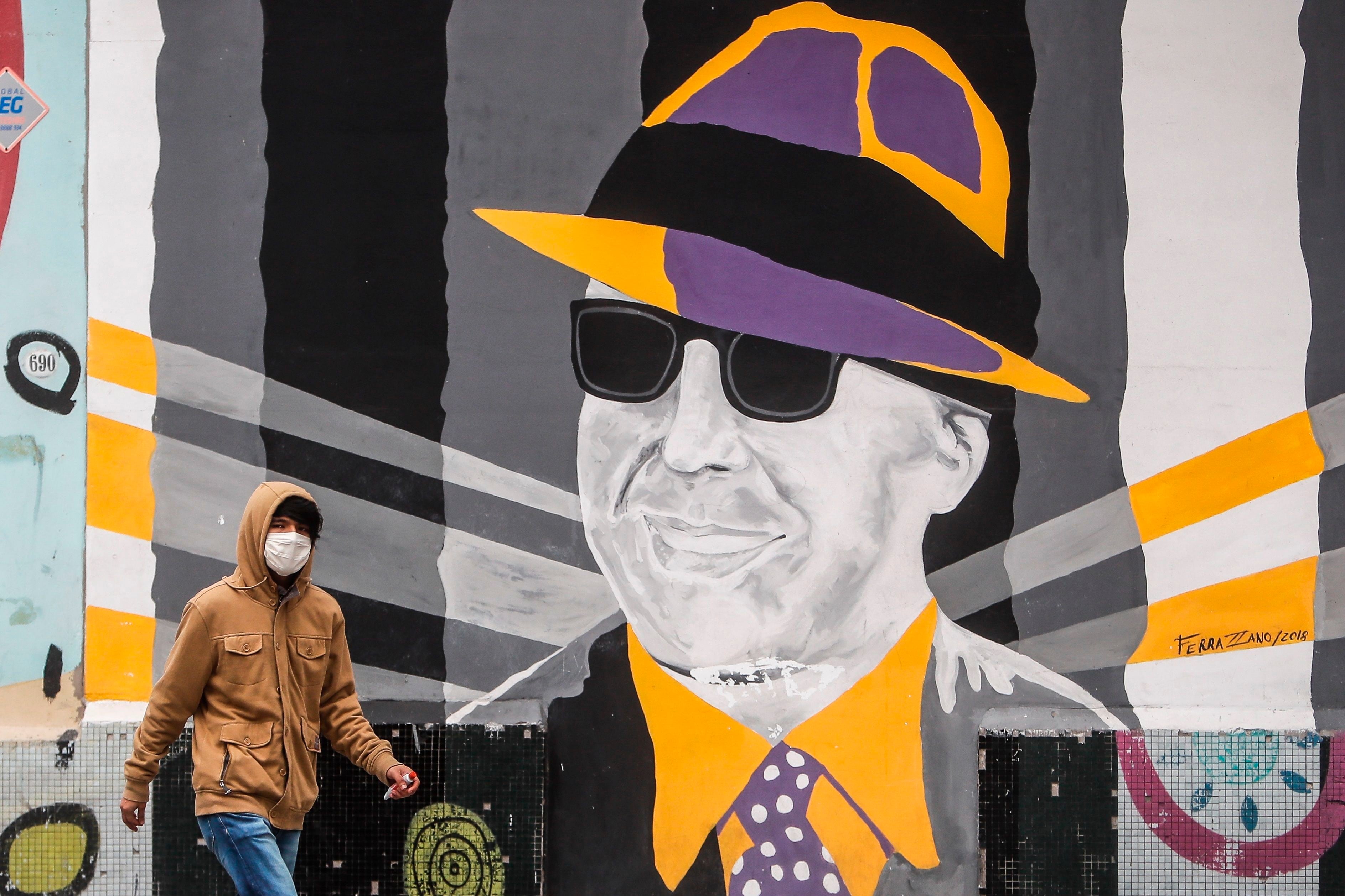 Mural de Carlos Gardel en Buenos Aires (EFE/Juan Ignacio Roncoroni)