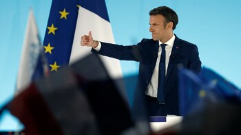 Emmanuel Macron celebrated the ballotage