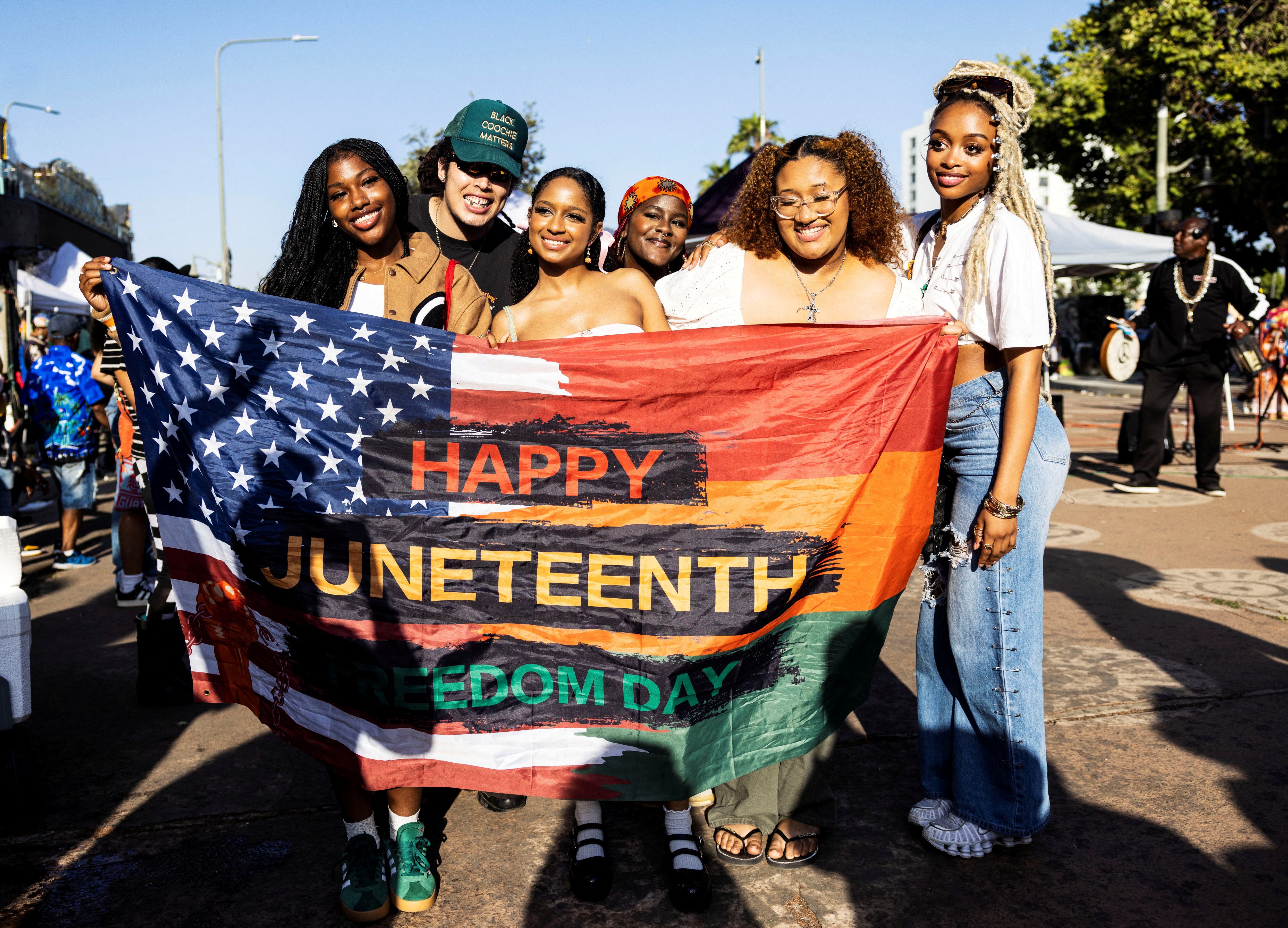 El Juneteenth conmemora el fin de la esclavitud y es reconocido como feriado federal desde 2021. (REUTERS/Aude Guerrucci)