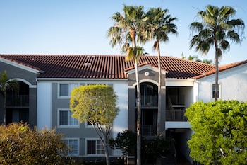 En Miami, el 33,77 % de los ingresos familiares se destina al pago de la renta, superando el umbral financiero saludable (REUTERS/Marco Bello)