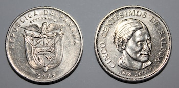 El balboa panameño es la