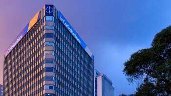 La economía acelera y supera