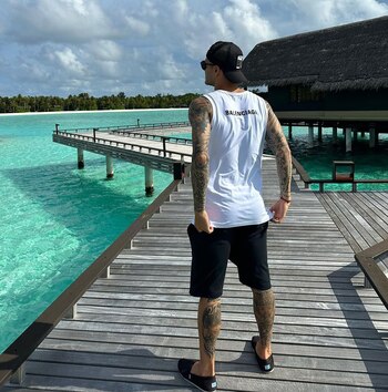 Mauro admirando el paisaje (Instagram)