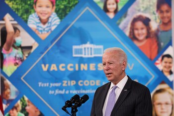 El presidente Joe Biden ofrece