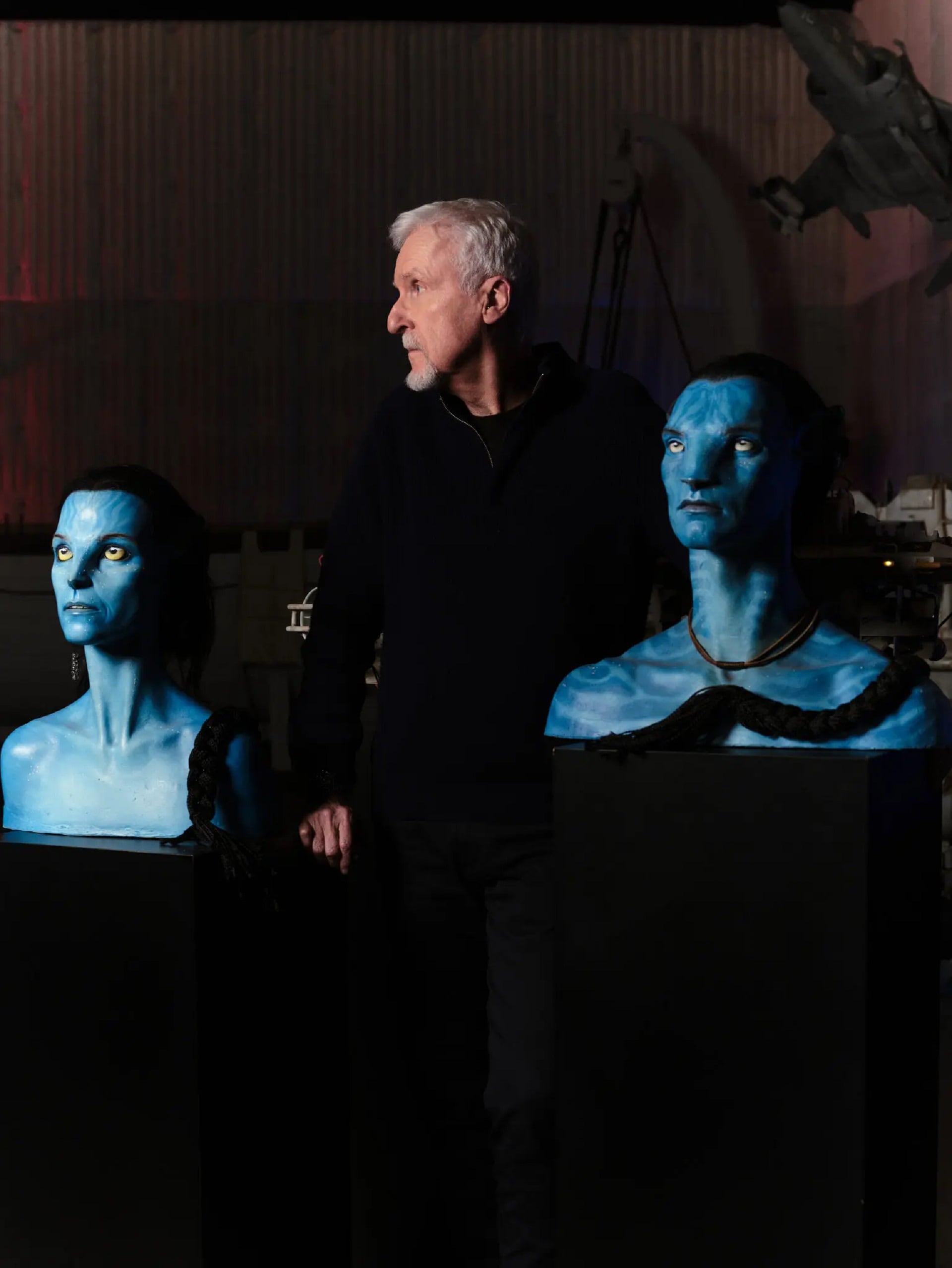 Se espera que Cameron presente dos películas más de “Avatar” después del estreno de “Avatar: Fuego y Ceniza” (Foto: JJ Geiger para The New York Times)