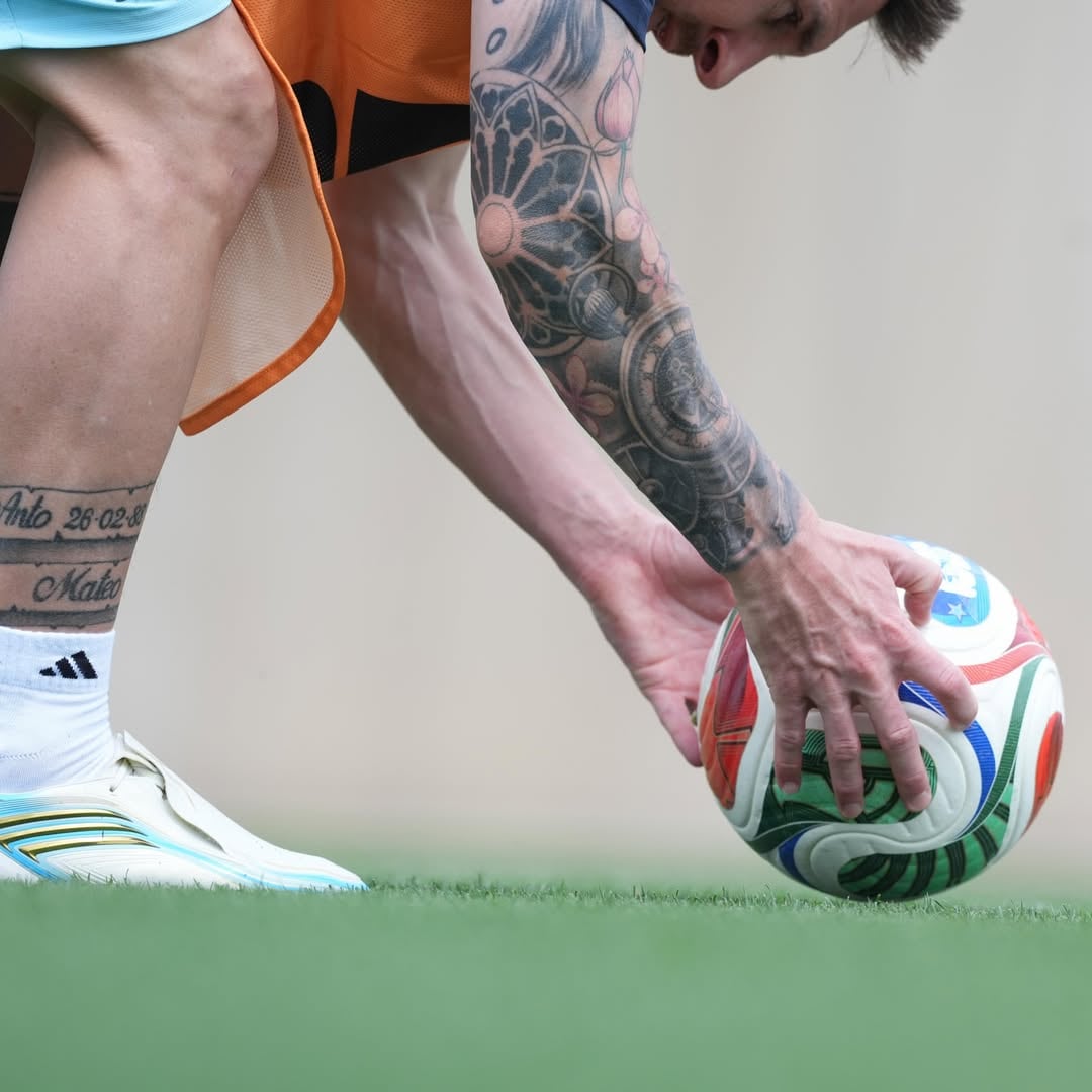 El álbum de fotos de la práctica de la Selección que publicó Messi