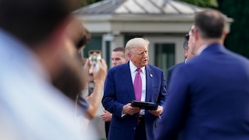 Trump reitera que hay "muchas