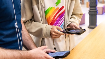 Apple lntelligence estará disponible en China con los modelos de IA de Alibaba
