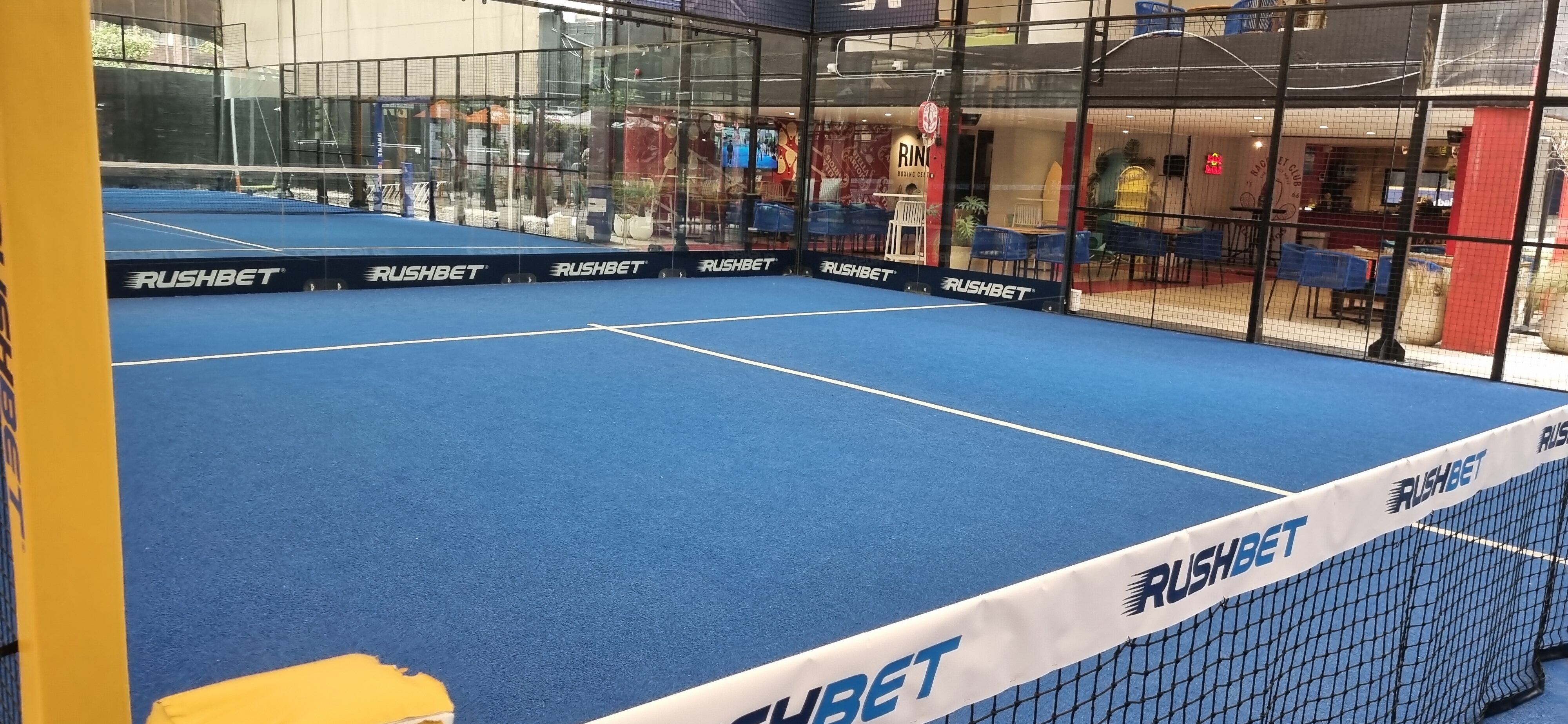 El pádel en Colombia es un deporte que creció a gran escala en las principales ciudades como Bogotá, Medellín y Cali - crédito Carlos Pulido y Leandro Bernal / Infobae Colombia