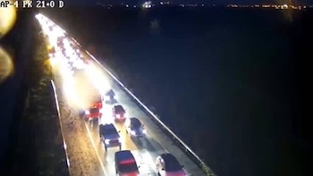 Cortada la AP-4 en Los