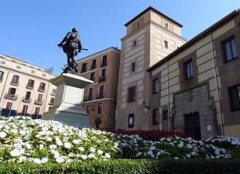 Torre de los Lujanes en