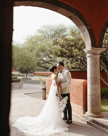 Posaron románticamente para las foros