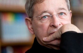 Peter Nadas fue muy crítico del ex primer ministro nacionalista Viktor Orban: dijo que Hungría, bajo su mando, era una "autocracia" (KEYSTONE/Alessandro Della Bella)