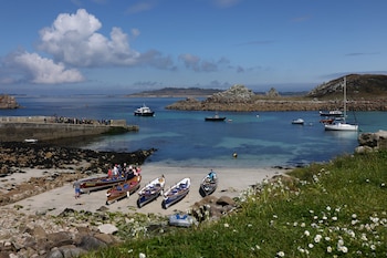 Las Islas Scilly ofrecen paisajes serenos, playas apartadas y actividades al aire libre (REUTERS/Tom Nicholson)
