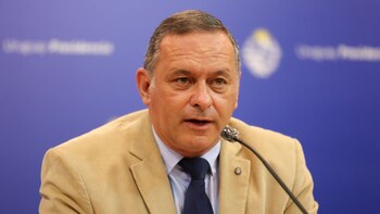 El secretario de la Presidencia uruguaya renuncia al cargo y apunta a las elecciones nacionales