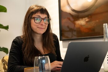 Cecilia Rikap es Doctora es