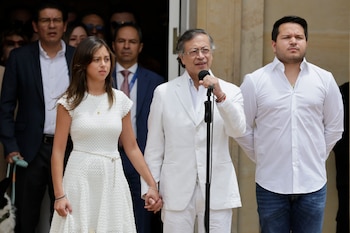Gustavo Petro pidió a los integrantes y simpatizantes del Pacto Histórico coordinar acciones solidarias por la emergencia en Colombia - crédito Carlos Ortega/EFE