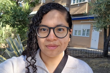 Melanie (29 años): Creció en una familia muy católica, no es practicante y solo acude a misa una vez al año. (Imagen cedida)