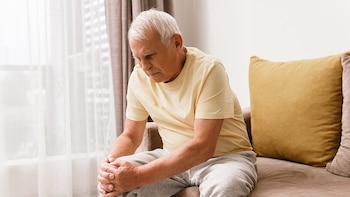 Retrasos en la rehabilitación en casa relacionados con una recuperación peor tras un reemplazo de cadera y rodilla