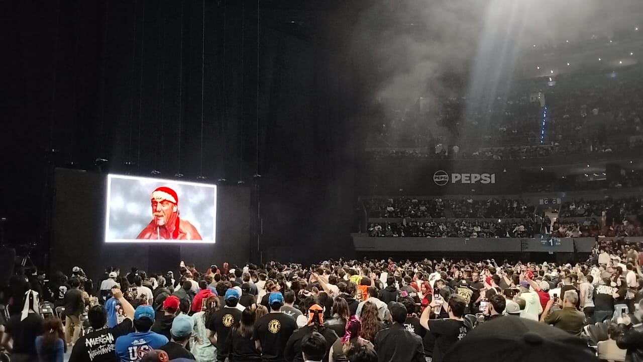 Homenaje a Hulk Hogan en SuperShow de WWE en México (Jesús F. Beltrán / Infobae México)