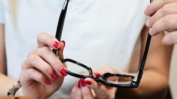 Meta actualiza sus gafas inteligentes con una función que desactiva la cámara cuando el LED de captura está roto