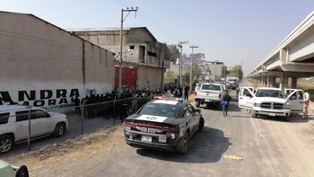 Con excavadoras ahondaron en búsqueda