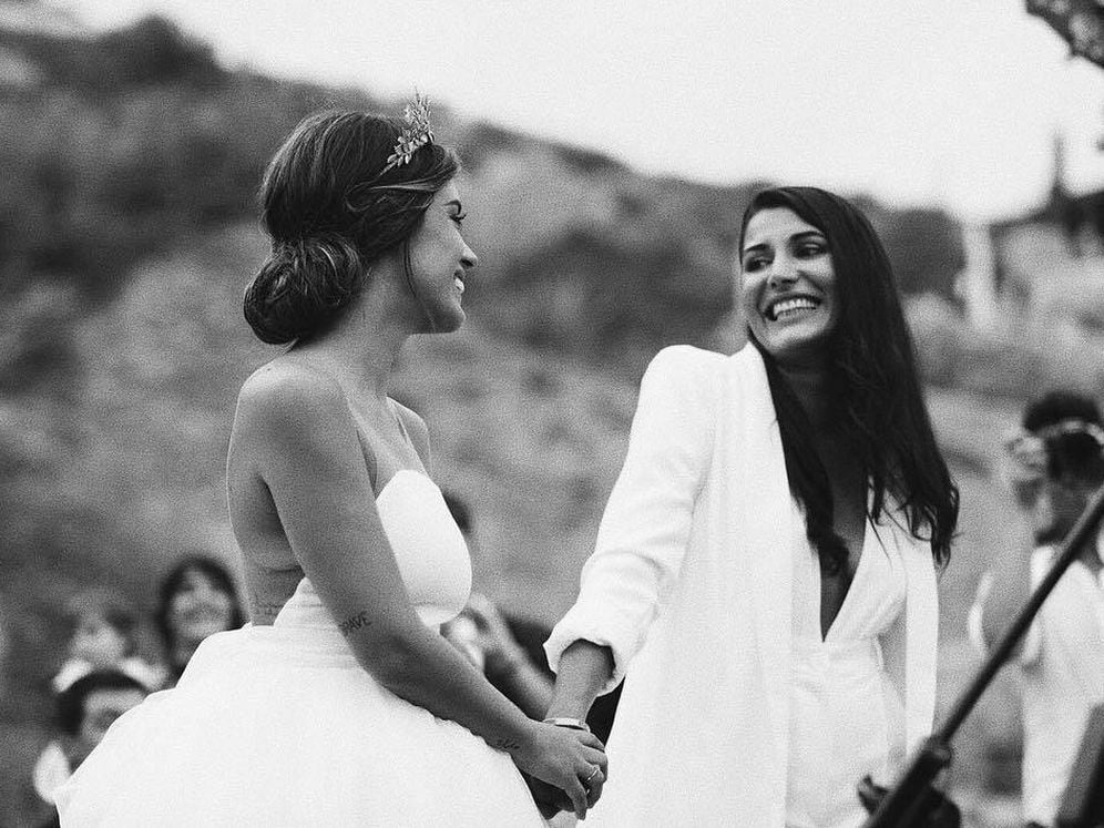 Dulceida y Alba Paul en su primera boda, 2016 (REDES SOCIALES).