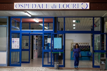 El gobierno regional contrata médicos