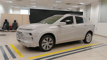 Una automotriz lanza un nuevo SUV compacto: cómo es y cuándo llegará a la Argentina