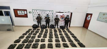 El cargamento de uniformes camuflados,