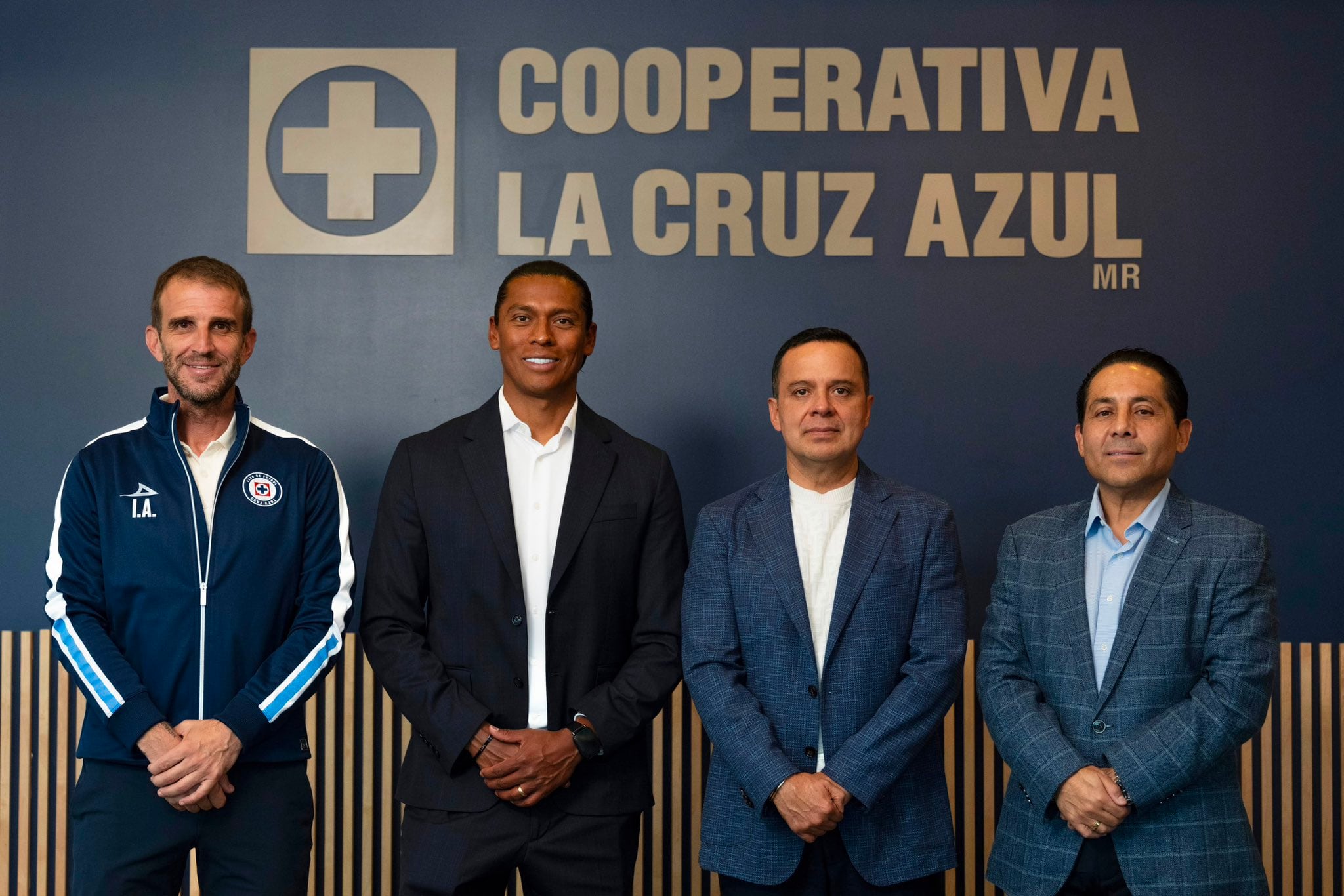 Sin seleccionados mundialistas, Joel Huiqui busca estrenarse como técnico campeón ante San Luis
