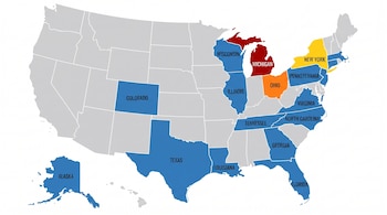 Mapa de Estados Unidos con 18 estados resaltados y nombrados. Michigan en rojo, Ohio en naranja, Nueva York en amarillo. Los demás 15 estados en azul y el resto en gris.