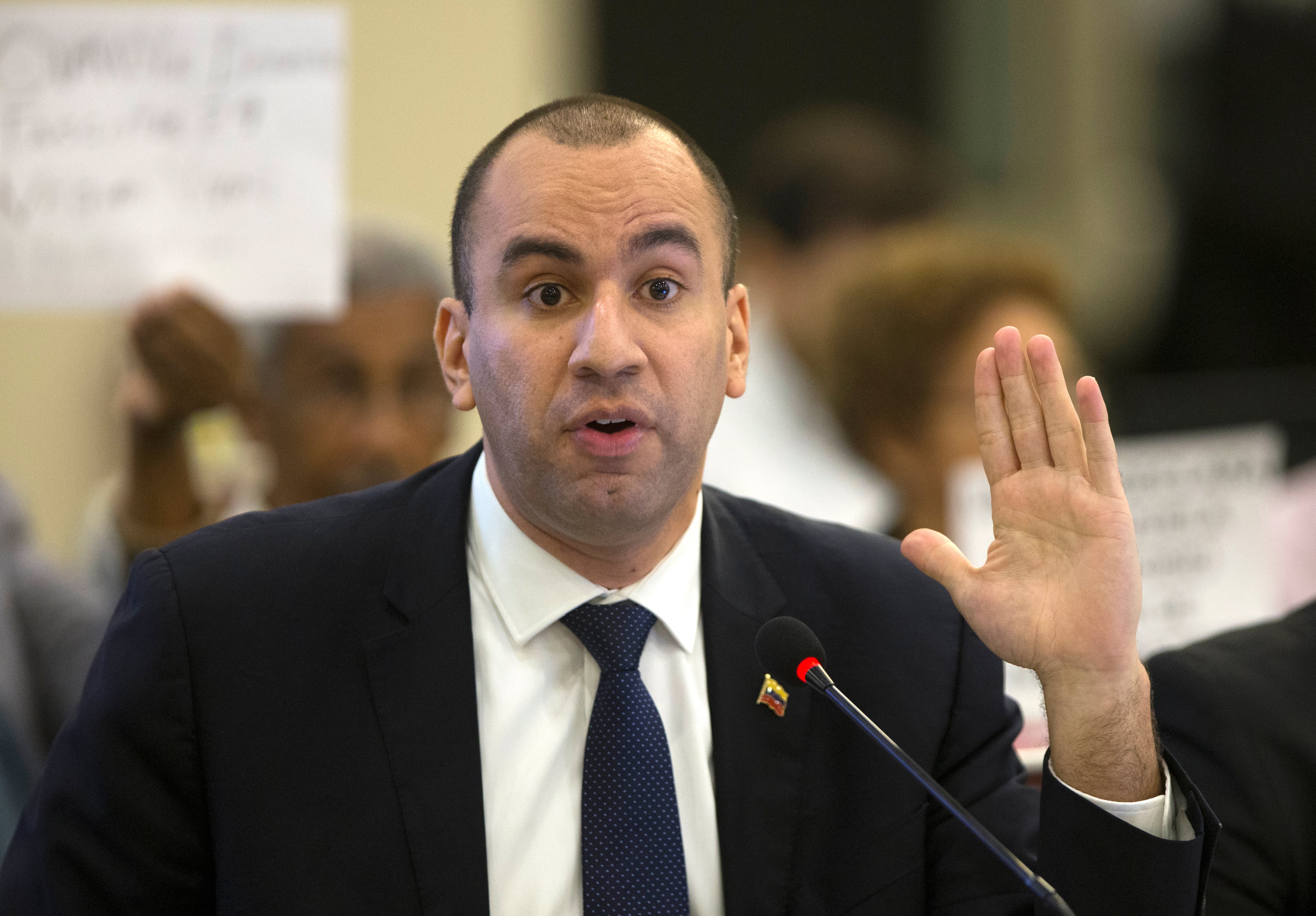 Larry Devoe, colaborador cercano del chavismo, fue designado como nuevo Fiscal General de Venezuela (EFE/Orlando Barría)