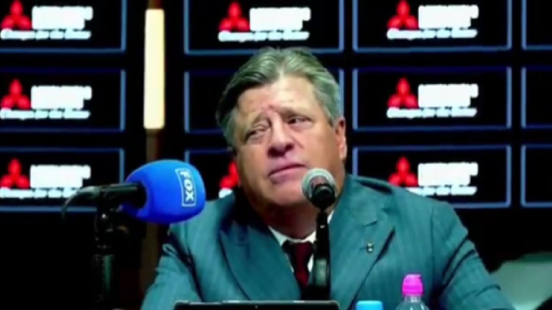 Miguel Herrera en conferencia de prensa tras la derrota de su equipo contra el Querétaro (especial)
