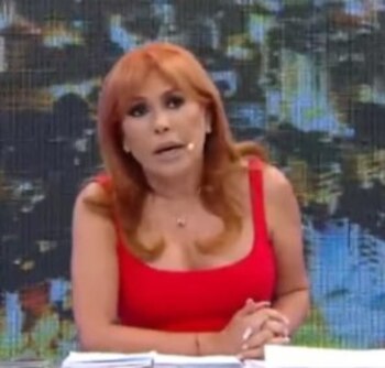 Evelyn Vela amenaza a Melissa