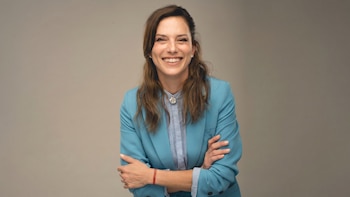 Manuela Pal, la niña que nació en un estudio de TV y con la fe intacta en el teatro: “No hay IA que lo reemplace”