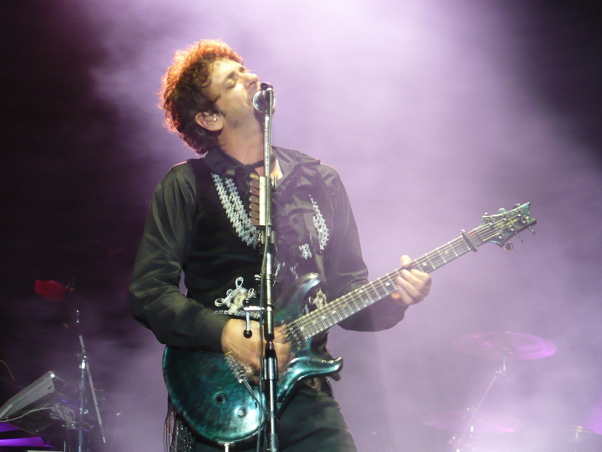En Caracas, Gustavo Cerati interpretó 25 temas y cerró el show con “Hasta la próxima, chau”, en la despedida final de su carrera