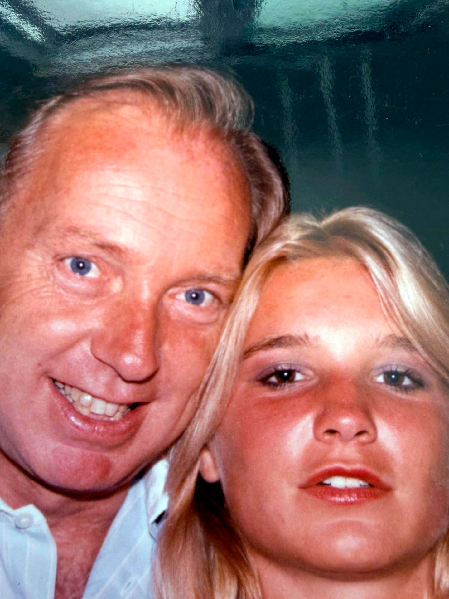 Alexia Keglevich junto a su papá.