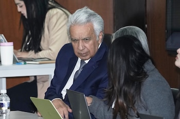 Lenín Moreno asiste a una audiencia en la Corte Nacional de Justicia en Quito, Ecuador. (AP Foto/Dolores Ochoa)