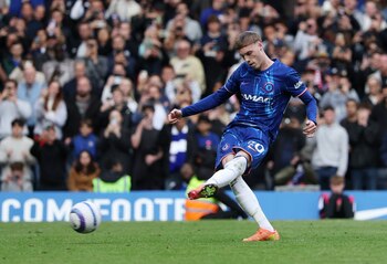 El mediocampista del Chelsea, Cole